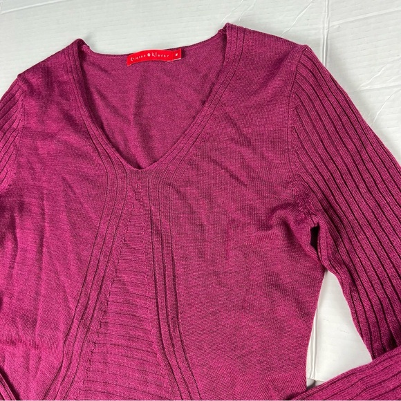 Krimson Klover 100% Wool Women Sz M V-Neck Sweater Pullover Blouse Dark Pink - Picture 2 of 9